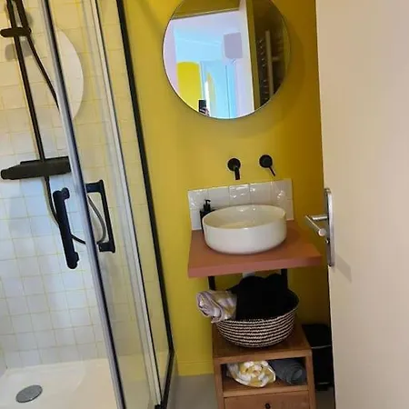 Colore Et Jacuzzi A 30 Min Des Plages Διαμέρισμα Vergèze