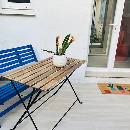 Colore Et Jacuzzi A 30 Min Des Plages Διαμέρισμα Vergèze